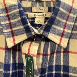 NWT - L.L. Bean - women’s flannel shirt (size small/relaxed fit).